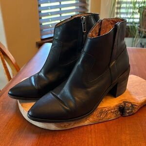 Madewell The Hailie Black Leather Ankle Boot - 6.5